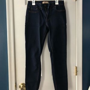 Dark wash skinny jean